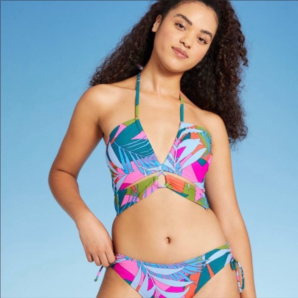 Xhilaration Tropical Floral Longline Halter Bikini Top Size Small Swimwear NWT